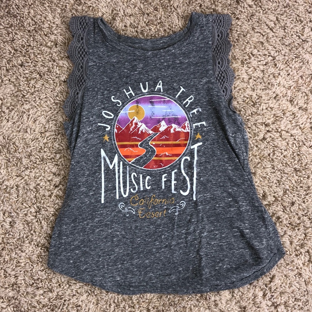 Girls California t-shirt size 10/12